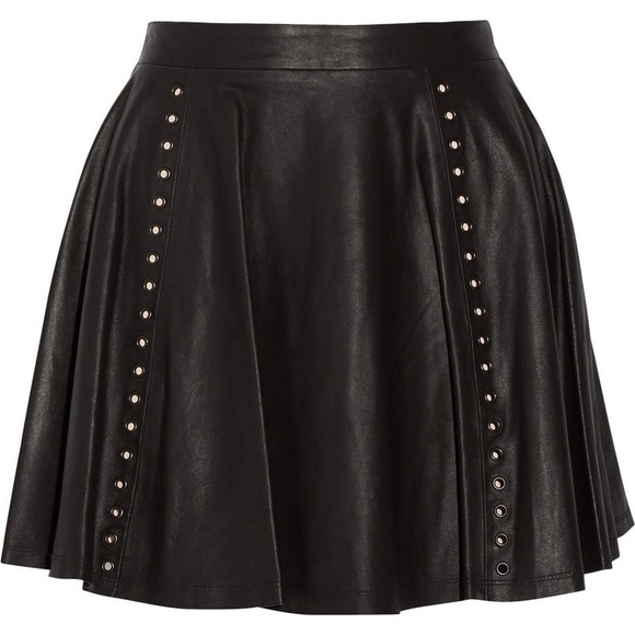 100% leather Alice + Olivia Black Skirt with Button Accents
